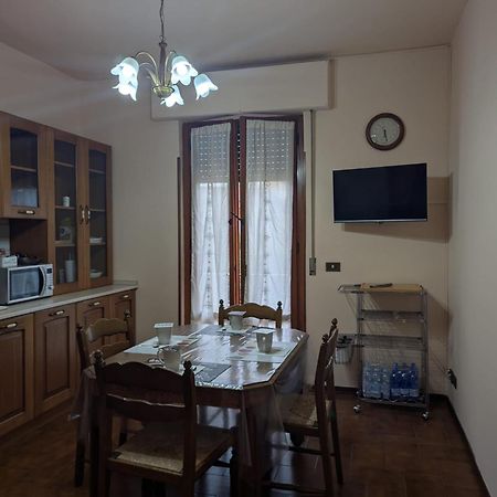 Apartamento Due Passi In Val Di Chiana Arezzo Exterior foto